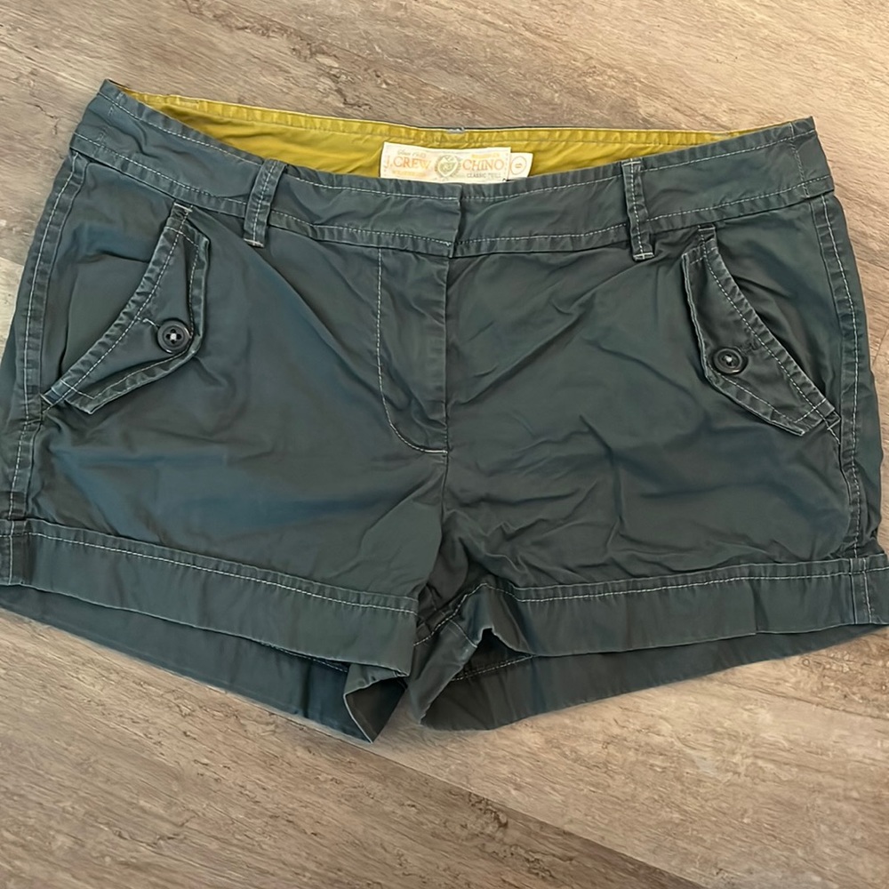 J. Crew chino shorts size 6